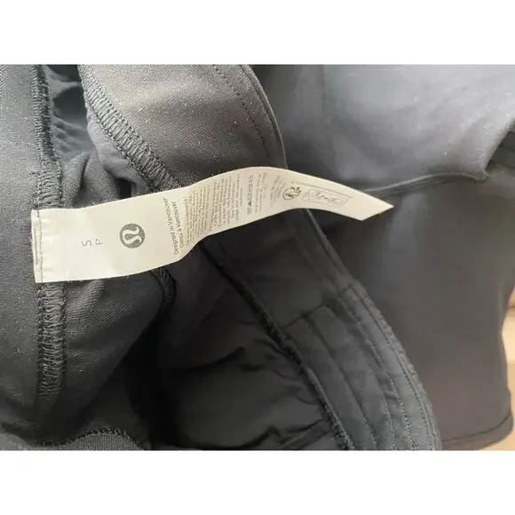 New Lululemon Define Mid-Rise Track Pants, Black Size Small - Picture 4 of 4